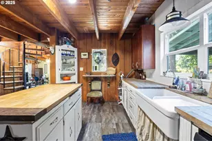 38350 McKenzie Hwy, Springfield, OR 97478 - Photo 19