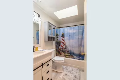 124 Aloha Ct, Roseburg, OR 97471 - Photo 15