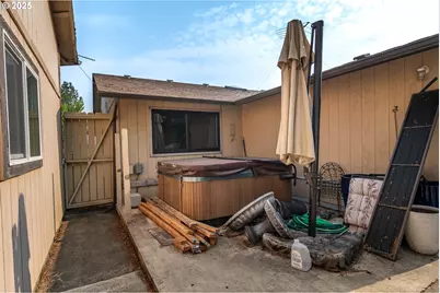 124 Aloha Ct, Roseburg, OR 97471 - Photo 35