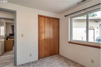 124 Aloha Ct, Roseburg, OR 97471 - Photo 27