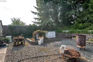 124 Aloha Ct, Roseburg, OR 97471 - Photo 33