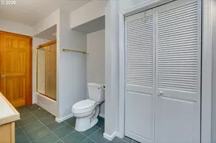 9638 SW 50th Ave, Portland, OR 97219 - Photo 23