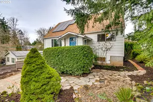 9638 SW 50th Ave, Portland, OR 97219 - Photo 3