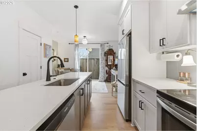 1648 N Emerson St, Portland, OR 97217 - Photo 15