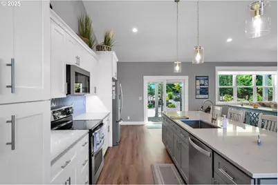 83591 Sauter Dr, Florence, OR 97439 - Photo 11