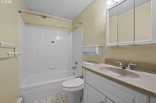 7480 SW Taylors Ferry Rd, Portland, OR 97223 - Photo 23