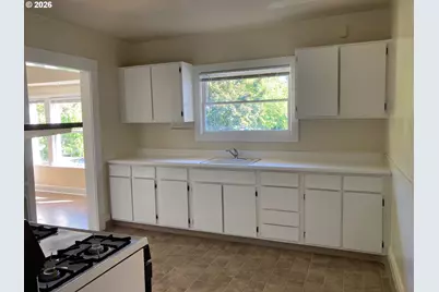 1712 SE Main St, Portland, OR 97214 - Photo 41
