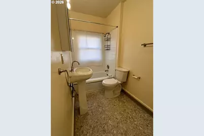 1712 SE Main St, Portland, OR 97214 - Photo 13