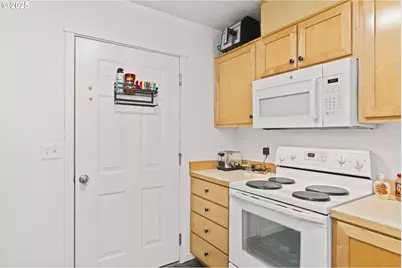 14600 SW Magpie Ln #102, Beaverton, OR 97007 - Photo 15