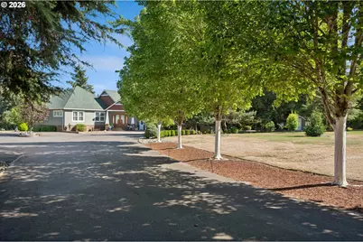 20108 S Driftwood Dr, Oregon City, OR 97045 - Photo 3