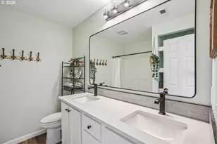 10739 SW Canterbury Ln, Portland, OR 97224 - Photo 15