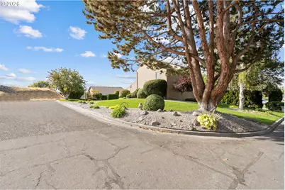 495 NW 9th St, Hermiston, OR 97838 - Photo 5