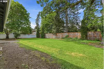 405 SW Elmwood Ave, McMinnville, OR 97128 - Photo 13