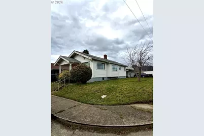 1489 Union Ave, North Bend, OR 97459 - Photo 3