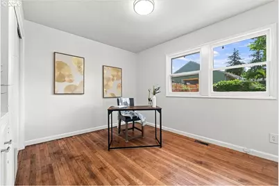 10830 NE Beech St, Portland, OR 97220 - Photo 23
