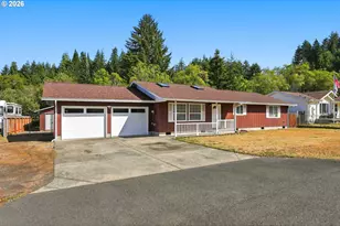 530 Robinhood Ave, Lakeside, OR 97449 - Photo 3