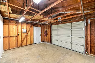 530 Robinhood Ave, Lakeside, OR 97449 - Photo 39