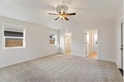 1876 SW Mistybrook Dr, Grants Pass, OR 97527 - Photo 7