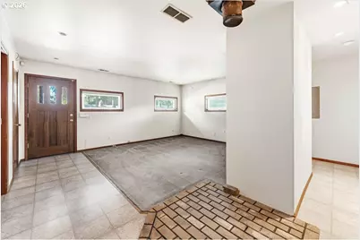 12339 NE Multnomah St, Portland, OR 97230 - Photo 15