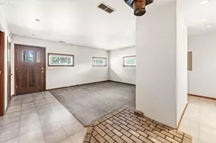12339 NE Multnomah St, Portland, OR 97230 - Photo 15