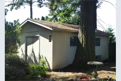 12339 NE Multnomah St, Portland, OR 97230 - Photo 35