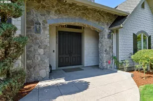 11725 SE Banbury Cir, Happy Valley, OR 97086 - Photo 3