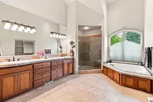 11725 SE Banbury Cir, Happy Valley, OR 97086 - Photo 25