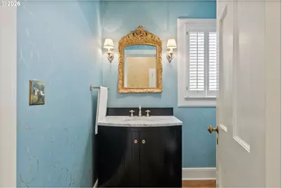 2393 S Military Rd, Portland, OR 97219 - Photo 19