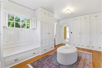 2393 S Military Rd, Portland, OR 97219 - Photo 23