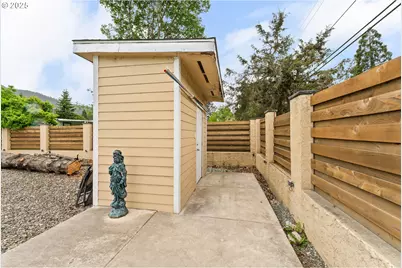 190 Walnut St, Myrtle Creek, OR 97457 - Photo 39