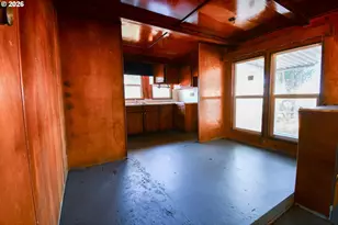 4913 Melody Ln, Roseburg, OR 97471 - Photo 7