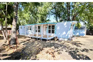 4913 Melody Ln, Roseburg, OR 97471 - Photo 3