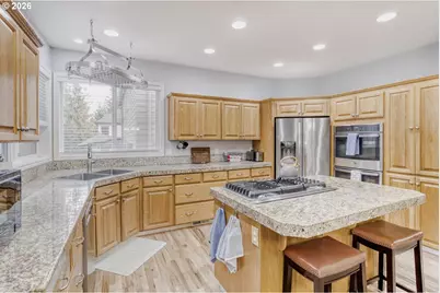 14737 SW Fern St, Portland, OR 97223 - Photo 13