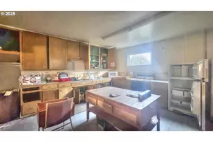 33043 Nesika Rd, Gold Beach, OR 97444 - Photo 17