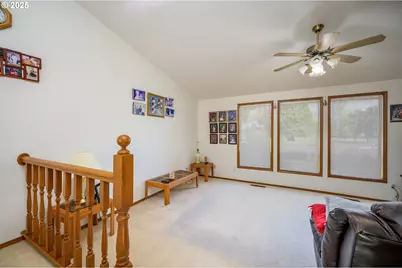 1400 NE 19th St, McMinnville, OR 97128 - Photo 9