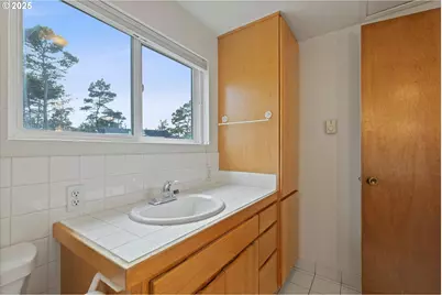 5825 Roma Ave, Cloverdale, OR 97112 - Photo 21