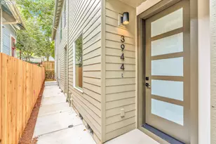 3944 SE Ivon St, Portland, OR 97202 - Photo 5