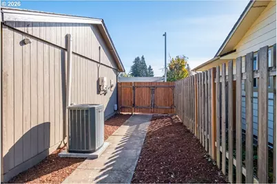 1487 NE Palace Dr, Salem, OR 97301 - Photo 39
