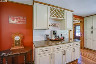 19910 NE 356th St, Yacolt, WA 98675 - Photo 5