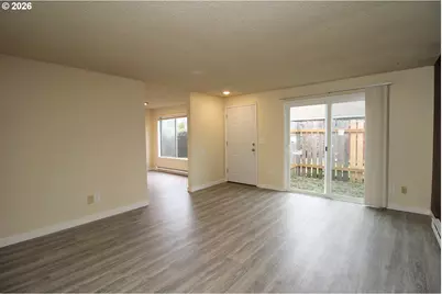 8924 SE Ellis St, Portland, OR 97266 - Photo 9