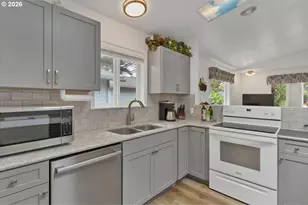 50 Pacific St, Depoe Bay, OR 97341 - Photo 31