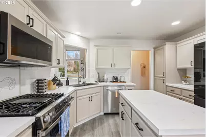 34826 Edna Barr Ln, Saint Helens, OR 97051 - Photo 13