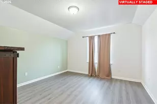 34826 Edna Barr Ln, Saint Helens, OR 97051 - Photo 25