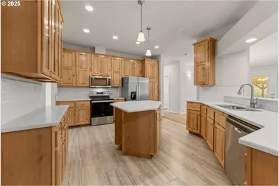 712 Sibold Canyon Rd, Tenmile, OR 97481 - Photo 11