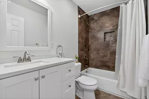 8015 SW 36th Ave, Portland, OR 97219 - Photo 29