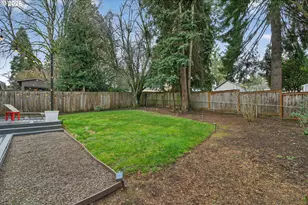 8015 SW 36th Ave, Portland, OR 97219 - Photo 37