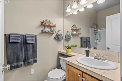 1170 SW 170th Ave #201, Beaverton, OR 97003 - Photo 23