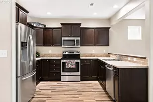 5739 Avalon Alley, Eugene, OR 97402 - Photo 11