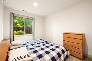 242 SE 29th St, Gresham, OR 97080 - Photo 37