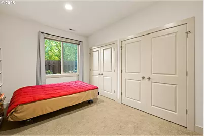 242 SE 29th St, Gresham, OR 97080 - Photo 35